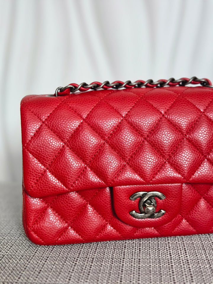 CHANEL series 21 15B collection Red lipstick caviar Ruthenium Hardware Mini Rectangular Flap Bag 2015 15B collection