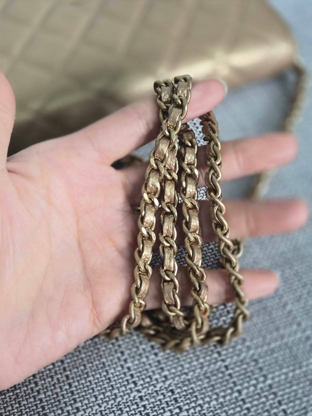 CHANEL series 20 2015 15B collection Gold Caviar Aged GHW Classic Wallet On Chain (WOC)