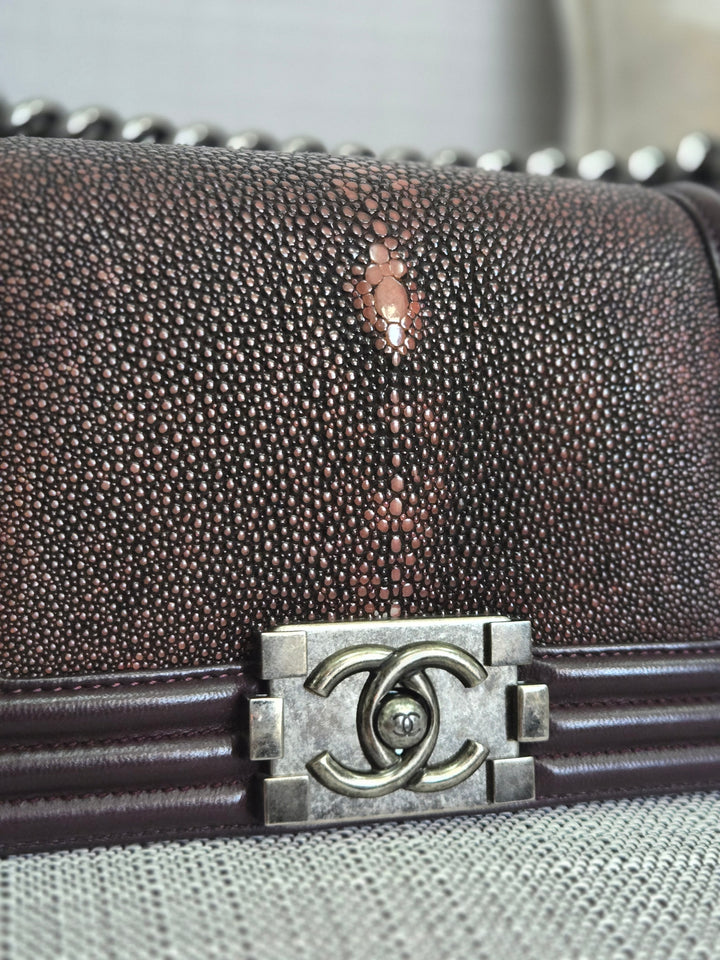 Chanel series 21 2015 Burgundy Lambskin Stingray Le Boy Flap Bag with RHW size Small