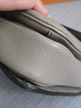 Load image into Gallery viewer, Louis Vuitton LV Pochette Metis Turtledove/Dune Emprinted Leather
