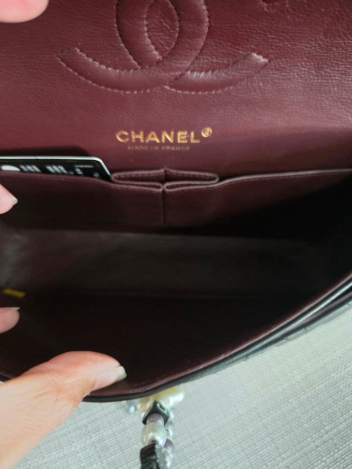 Chanel series 16 2012 Black Lambskin Medium ML Timeless Classic Double Flap Bag with GHW