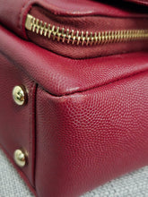 Load image into Gallery viewer, Chanel series 28 2019 19B Collection Burgundy Caviar Business Affinity Flap Bag with Champagne GHW size Medium (8.5 inches/23 cms)
