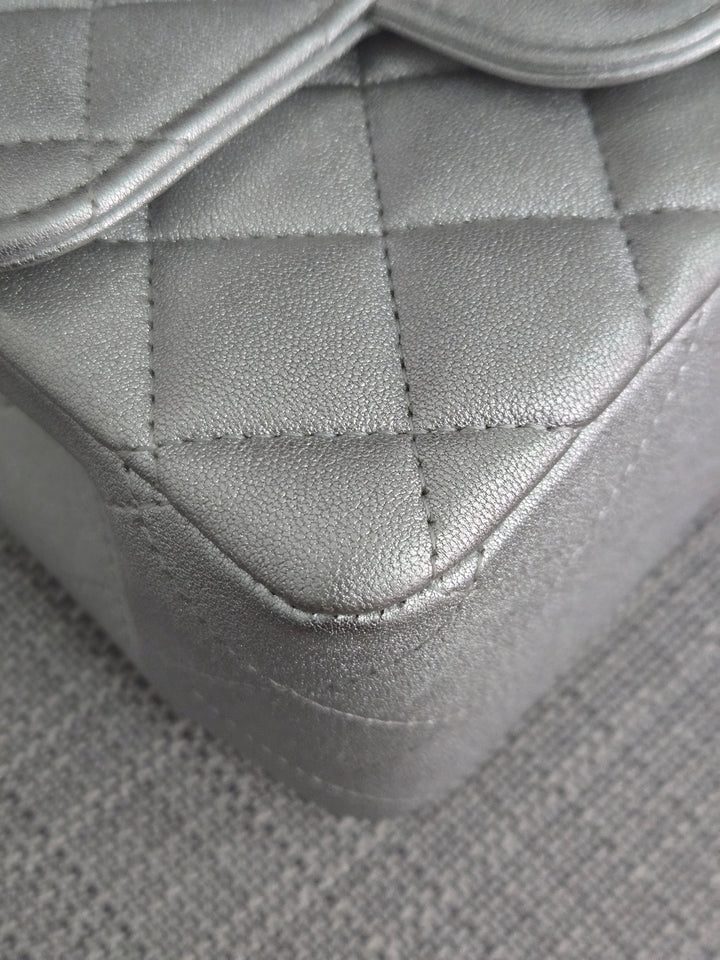 Chanel Series 31 21P 2021 Pre Spring/Summer Collection Iridescent Silver lambskin SHW Square Mini Flap Bag