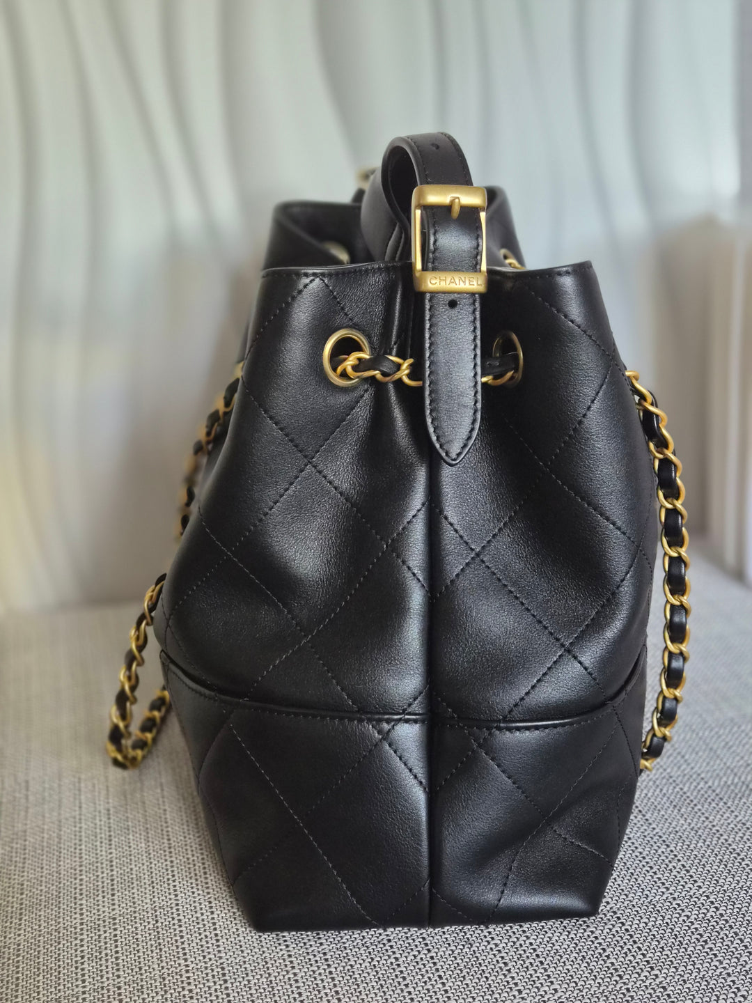 CHANEL 25A collection 2025 Black All Leather Calf skin Hobo Bag size Small