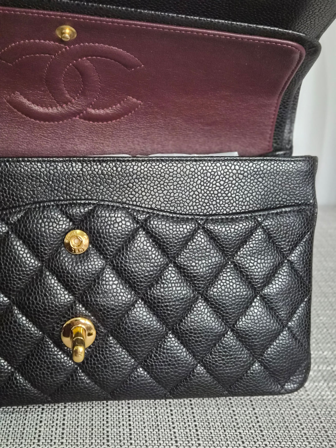CHANEL series 19 2014 Black caviar GHW 11.12 Medium ML Timeless Classic Double Flap Bag