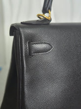 Load image into Gallery viewer, Hermes Noir/Black Epsom Leather GHW Kelly 28 stamp N 2010
