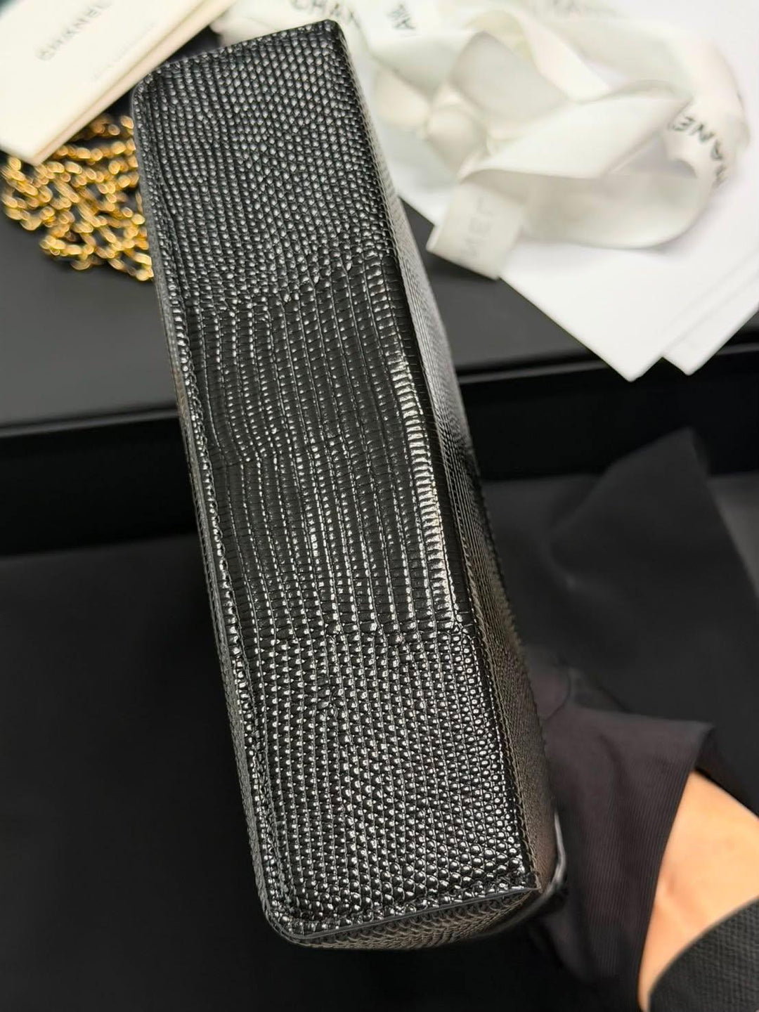 CHANEL 26A Lizard Embossed Black Calf Skin LGHW LP Long Vanity Small 19 cms 2026