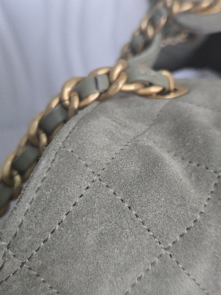 CHANEL 25C collection 2024/2025 cruise collection Khaki Suede Aged GHW 25 Hobo Bag size Medium