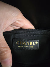 Load image into Gallery viewer, Chanel series 31 21P 2021 Pre spring/summer collection Raffia Black/Beige Mini Rectangular Flap Bag
