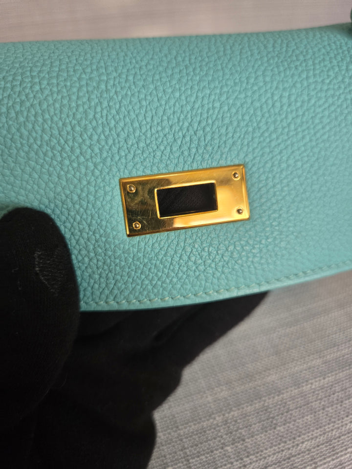 Hermes Kelly 28 in Bleu Atoll Togo Leather GHW