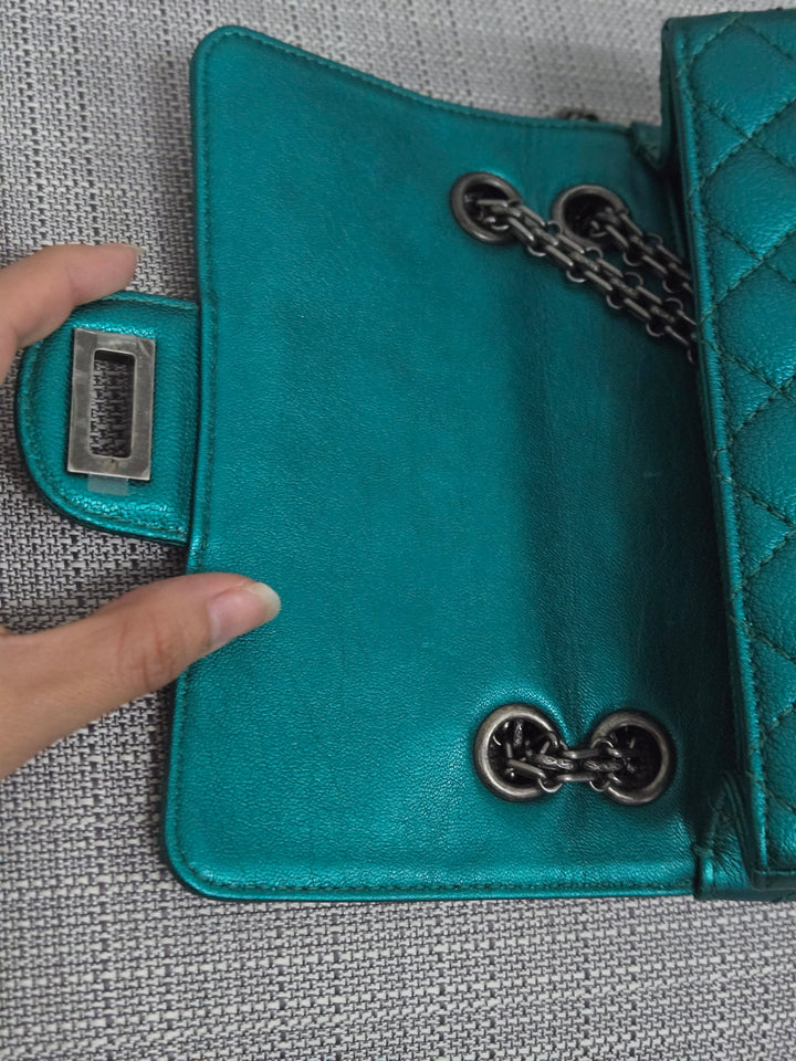 Chanel Series 28 Emerald Green Turquoise Calf skin 2.55 Reissue Mini Flap Bag with Ruthenium Hardwars