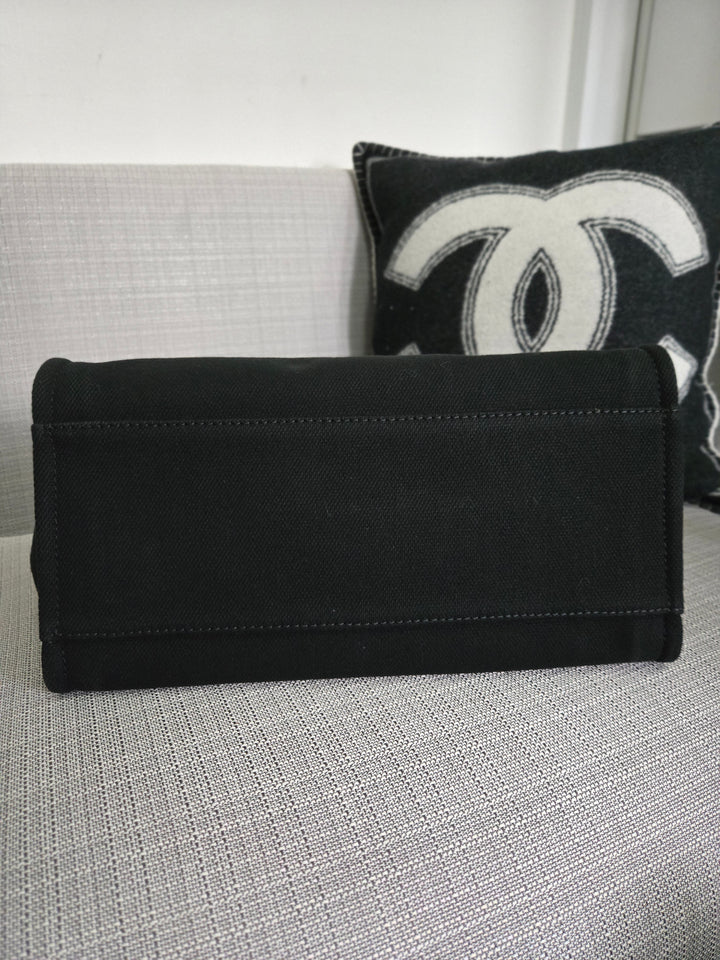Chanel 20S 2020 Spring/Summer Collecion Black Canvas With Pearl Embossed Deauville Tote Bag with Leather Top Handle Size Medium/Large