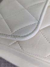 Load image into Gallery viewer, CHANEL 2022 22B Collection White Lambskin Rose Gold Hardware Trendy CC Flap Bag Size Small
