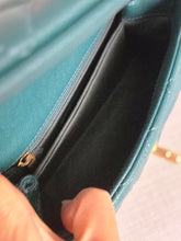 Load image into Gallery viewer, CHANEL series 27 2018 Teal caviar aged GHW SMALL coco handle flap bag with detachable strap
