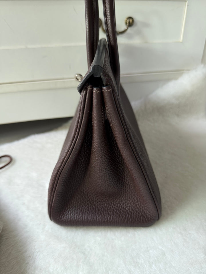 HERMES Cacao Togo Leather PHW Birkin 25 Stamp M in sq