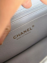 Load image into Gallery viewer, Chanel Light Purple/Lavender Lambskin Aged GHW Mini Rectangular Flap Bag with Top Handle
