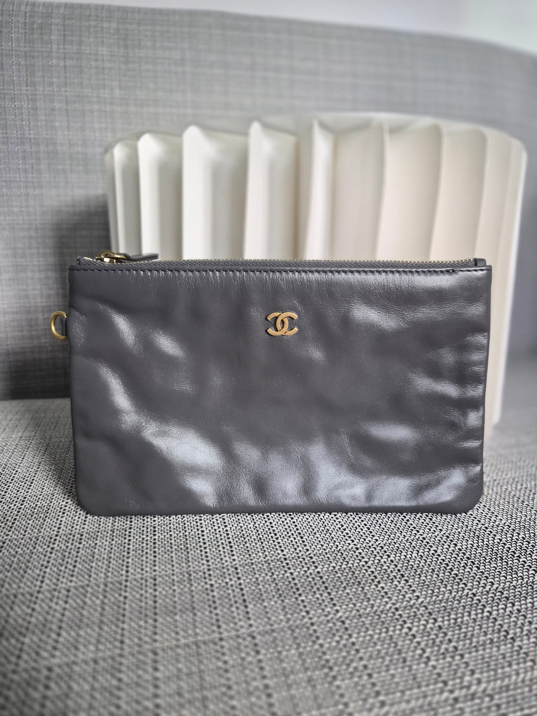 CHANEL 22 size Small in Grey Lambskin aged GHW with detachable pouch