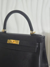 Load image into Gallery viewer, Hermes Noir/Black Epsom Leather GHW Kelly 28 stamp N 2010
