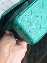 Load image into Gallery viewer, Chanel series 25 2018 18S collection Pearly Emerald Green Caviar LGHW Medium ML timeless Classic double flap bag
