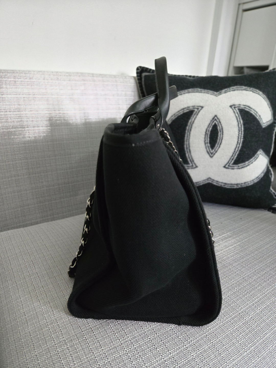 Chanel 20S 2020 Spring/Summer Collecion Black Canvas With Pearl Embossed Deauville Tote Bag with Leather Top Handle Size Medium/Large