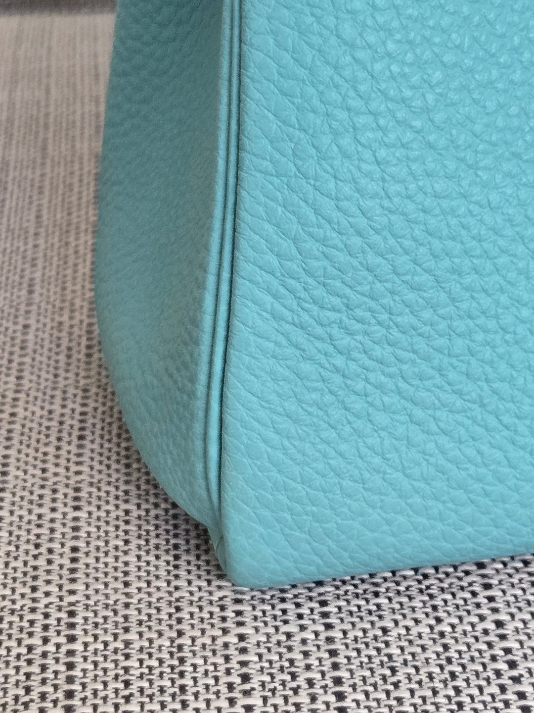 Hermes Kelly 28 in Bleu Atoll Togo Leather GHW