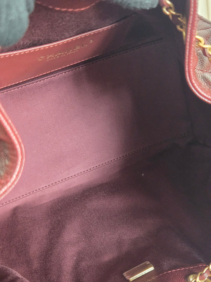 CHANEL 25 size SMALL from 25A 2025 Metiers d'art Collection BURGUNDY caviar aged GHW Hobo Bag