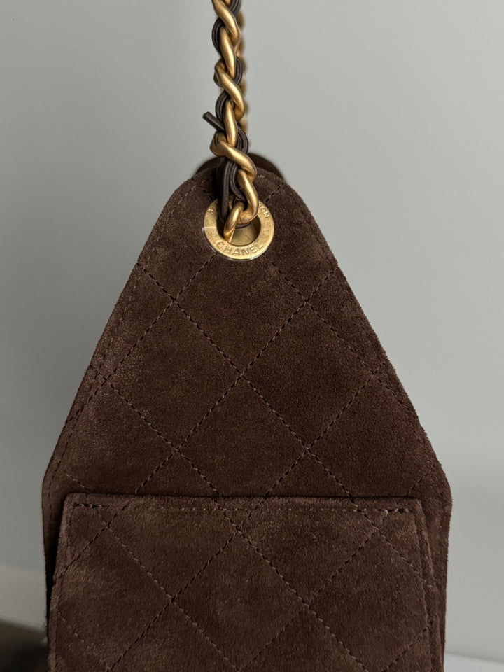 CHANEL 26C 2025/2026 Brown Suede Leather Aged GHW 25 Hobo Bag size Small