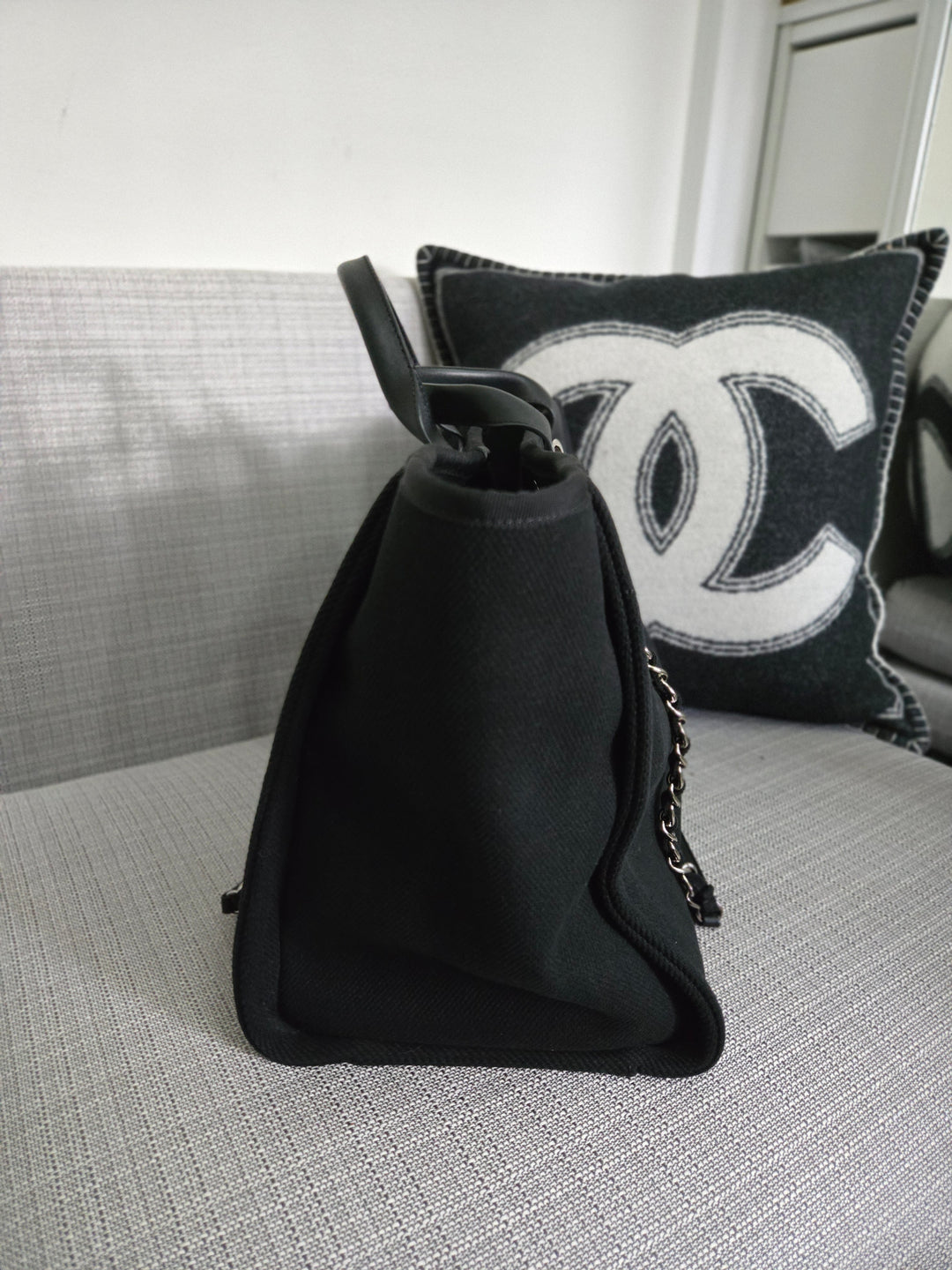 Chanel 20S 2020 Spring/Summer Collecion Black Canvas With Pearl Embossed Deauville Tote Bag with Leather Top Handle Size Medium/Large