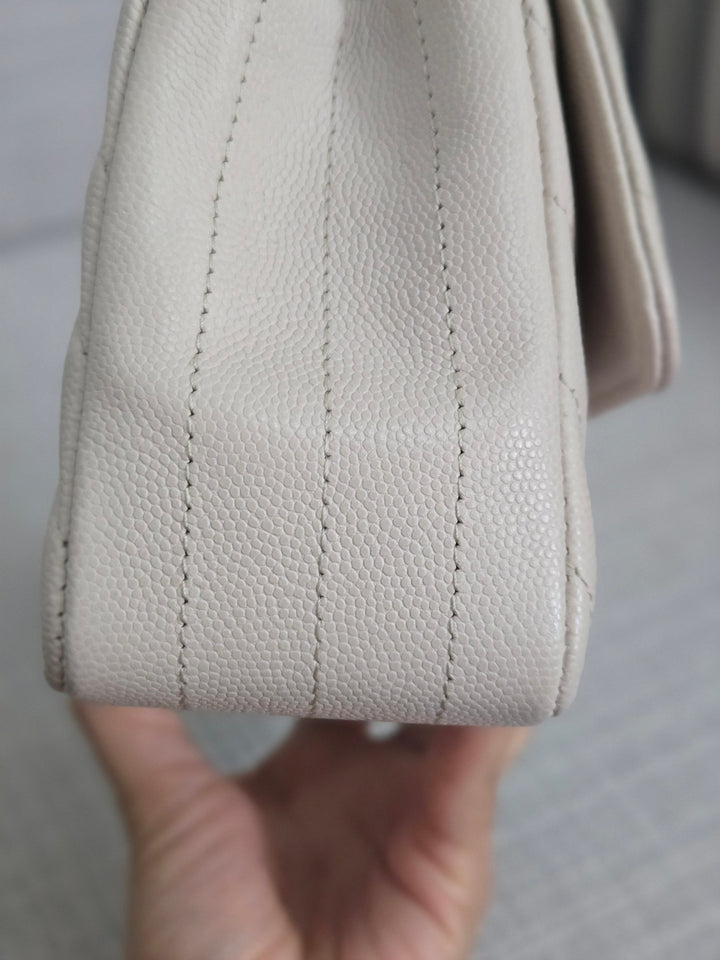 Chanel series 26 18B 2018 Fall/Winter Collection Ivory caviar Chevron Mini Rectangular Flap Bag with Champagne GHW