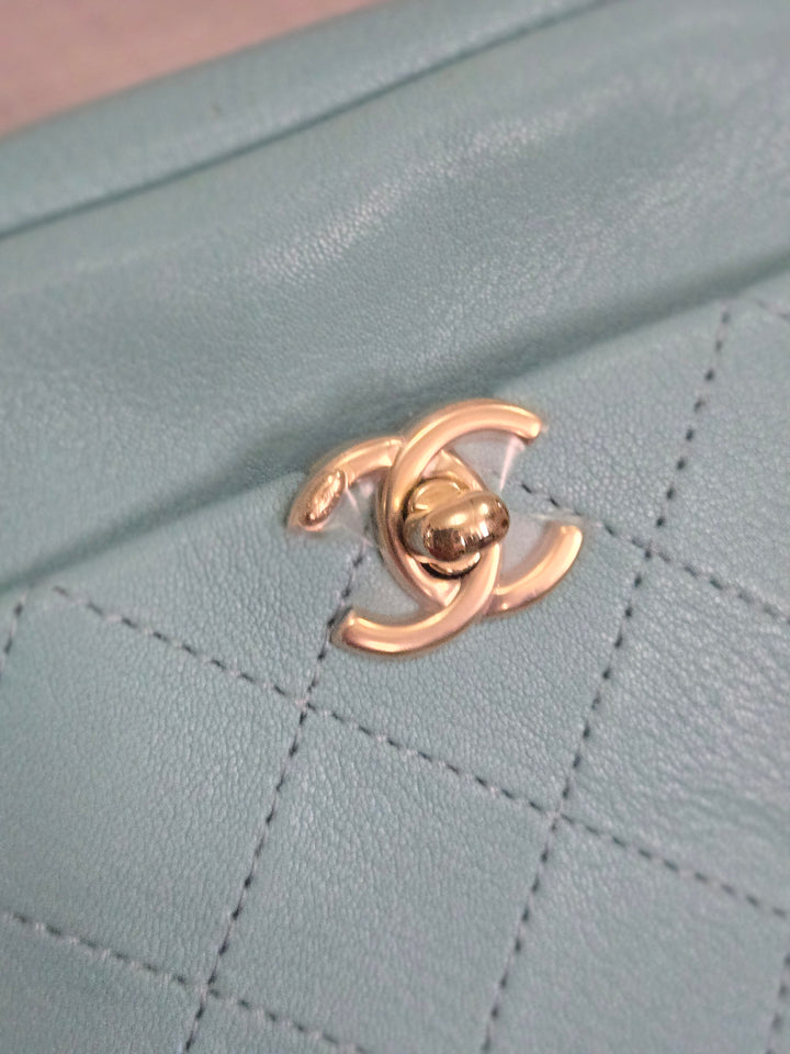 Chanel Series 26 2018/2019 19C Tiffany Blue Calfskin Casual Trip Camera Case Bag with Champagne GHW