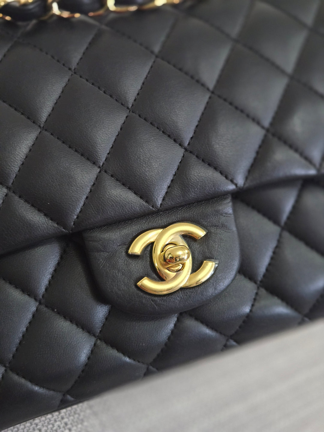 Chanel series 16 2012 Black Lambskin Medium ML Timeless Classic Double Flap Bag with GHW