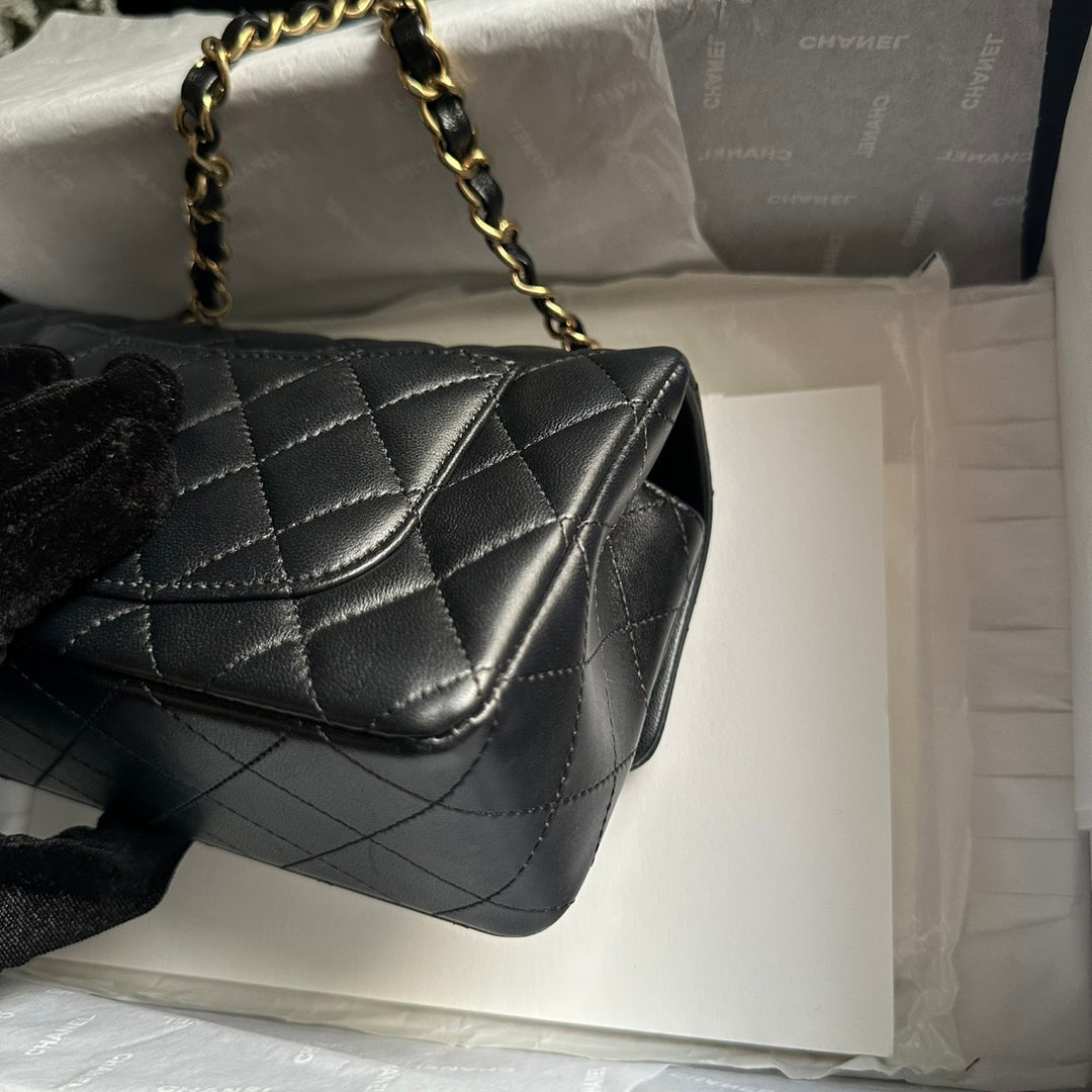 CHANEL Black Lambskin LGHW Mini Rectangular Flap Bag