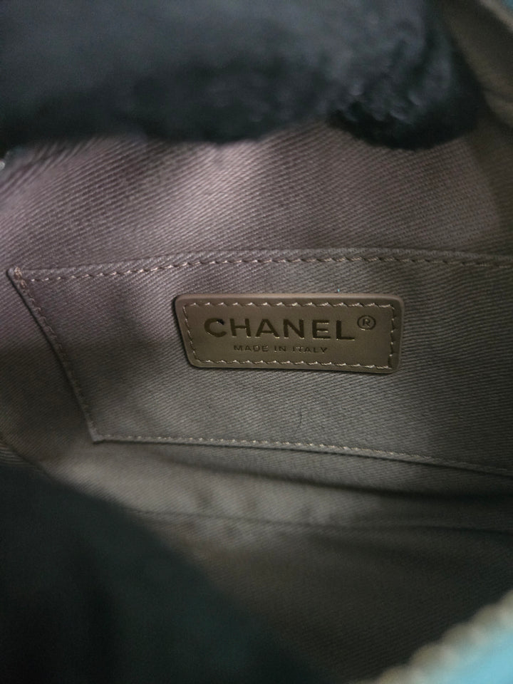 Chanel Series 26 2018/2019 19C Tiffany Blue Calfskin Casual Trip Camera Case Bag with Champagne GHW