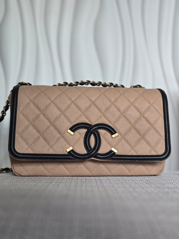 CHANEL Beige & Black Filigree Aged GHW Magnetic Closure Flap Bag size Medium 10 inches