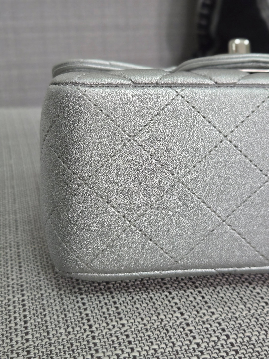 Chanel Series 31 21P 2021 Pre Spring/Summer Collection Iridescent Silver lambskin SHW Square Mini Flap Bag
