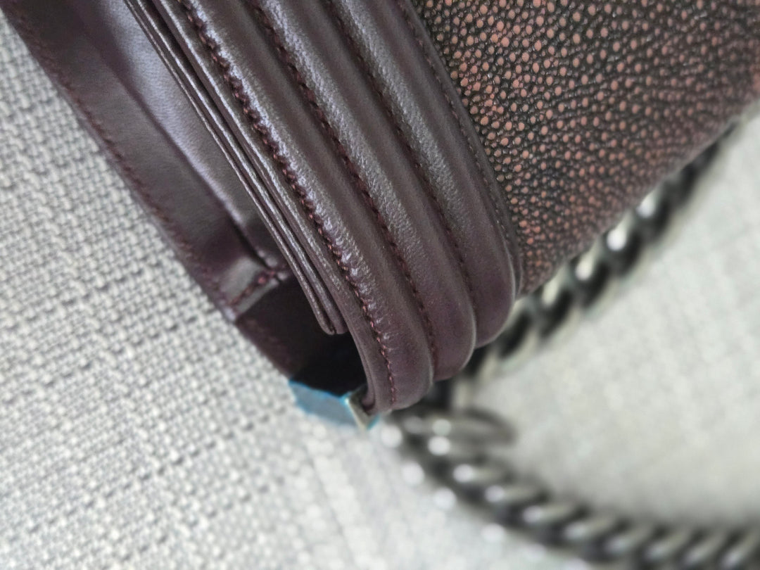 Chanel series 21 2015 Burgundy Lambskin Stingray Le Boy Flap Bag with RHW size Small