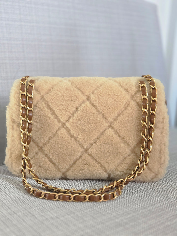 Chanel 24K 2024 Fall/Winter Collection Beige Brown Teddy Shearling MEDIUM flap Bag with Aged GHW