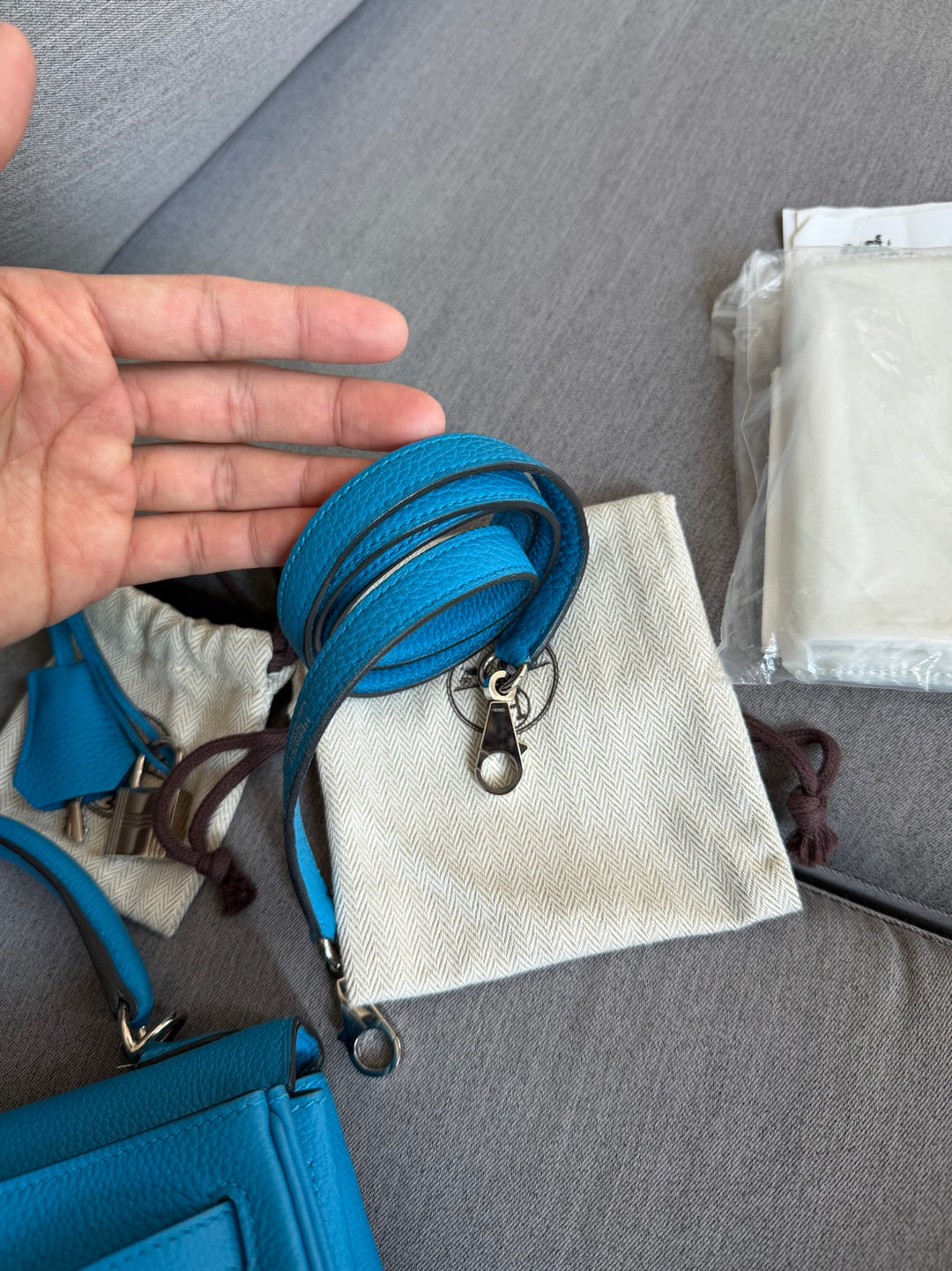 HERMÈS Kelly 25 Bleu Zanzibar B3 Togo Leather PHW stamp A 2018