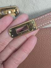 Load image into Gallery viewer, HERMES Birkin 25 Gold Togo Leather GHW Stamp X 2016
