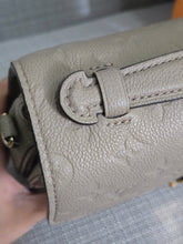 Load image into Gallery viewer, Louis Vuitton LV Pochette Metis Turtledove/Dune Emprinted Leather
