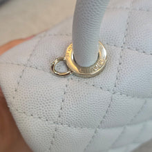 Load image into Gallery viewer, CHANEL 18P series 29 Light Grey Caviar LGHW Coco Handle Size Small with Detachable Shoulder strap
