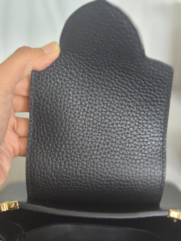 LOUIS VUITTON LV Capucines Mini Flower Crown Line in Black Taurillon Leather with detachable strap 2023