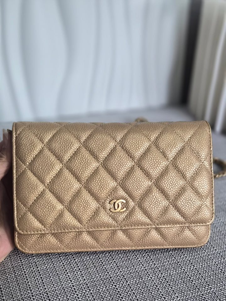 CHANEL series 20 2015 15B collection Gold Caviar Aged GHW Classic Wallet On Chain (WOC)