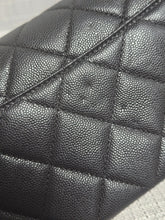 Load image into Gallery viewer, Chanel series 31 21C 2021 Cruise Collection My Everything Black Caviar So Black Hardware Seasonal Flap Bag
