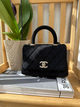 Load image into Gallery viewer, Chanel series 31 2020 20K collection Runway Crystal CC Black Velour Velvet LGHW Mini Coco Handle Flap Bag
