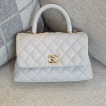 Load image into Gallery viewer, CHANEL 18P series 29 Light Grey Caviar LGHW Coco Handle Size Small with Detachable Shoulder strap
