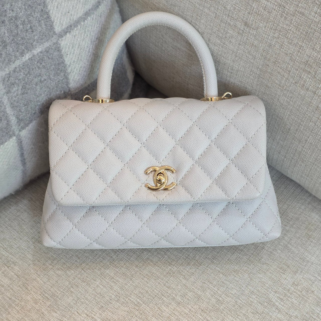 CHANEL 18P series 29 Light Grey Caviar LGHW Coco Handle Size Small with Detachable Shoulder strap
