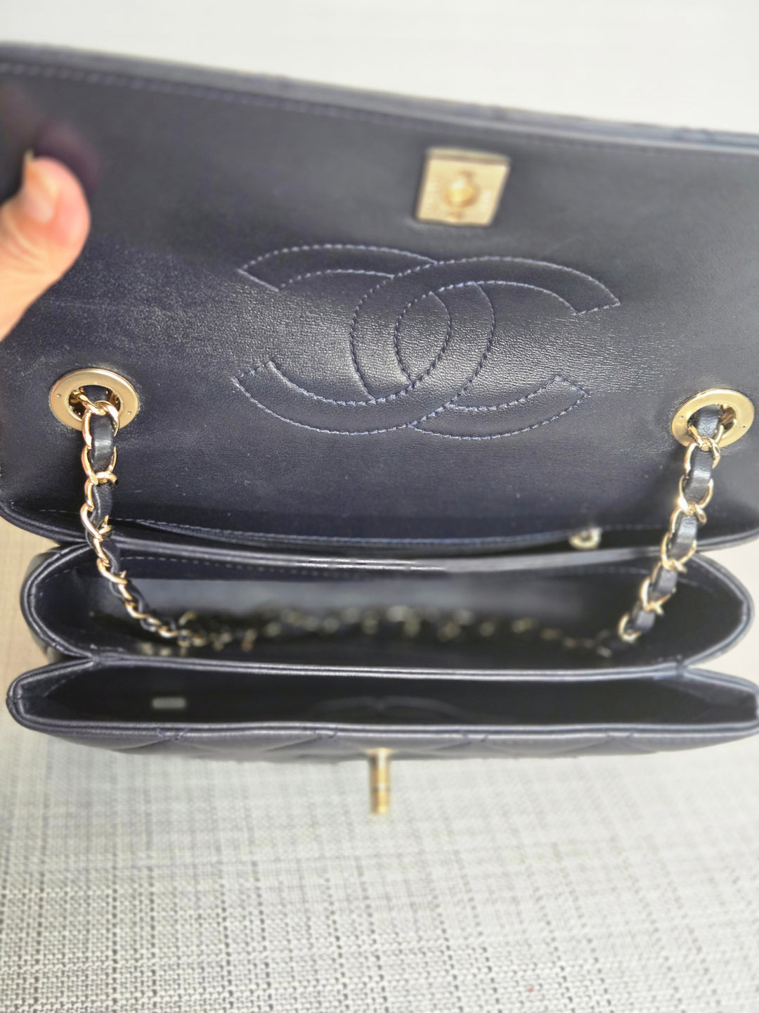 Chanel series 28 2019 Navy Lambskin Champagne GHW Trendy CC Flap Bag size Small with Detachable Strap