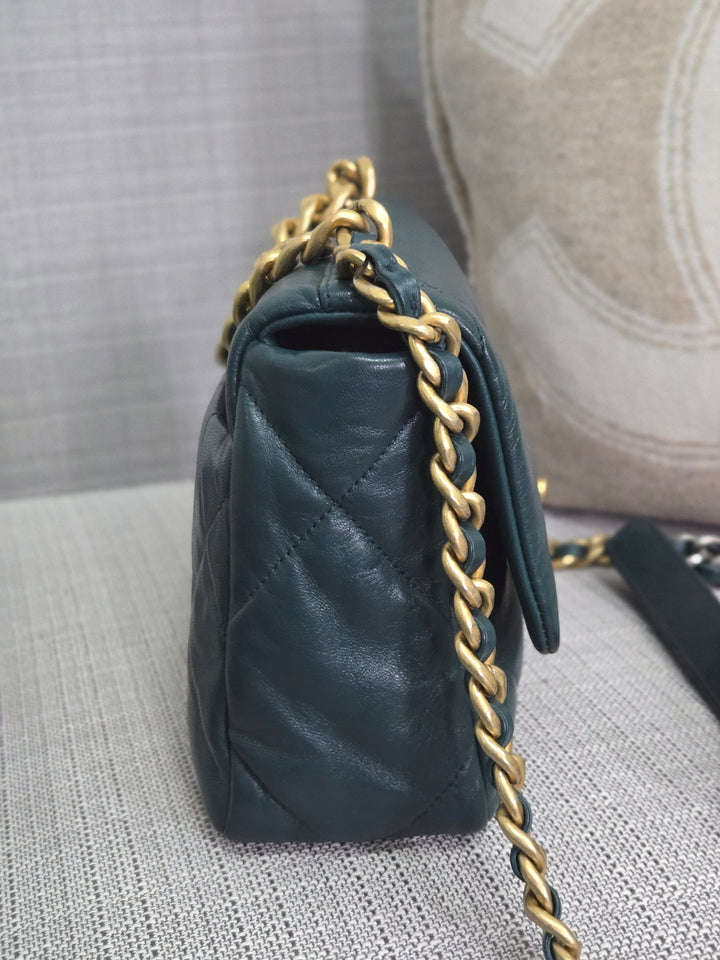 Chanel 19 size Small 26 cms series  Fall/Winter Collection Dark Green/Teal Goatskin Mixed hardware flap bag
