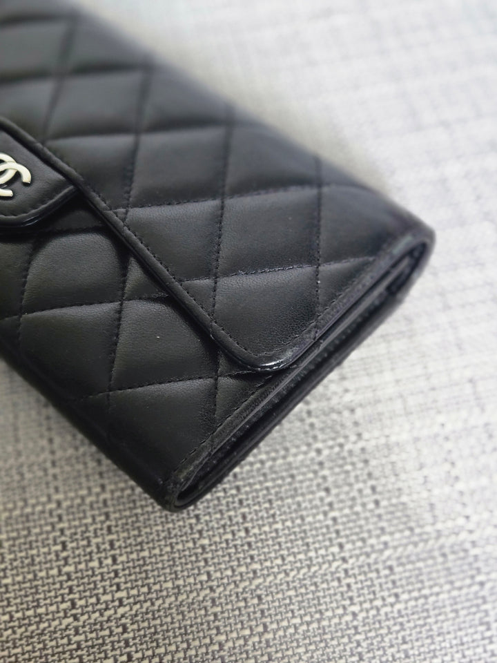 Chanel series 24 Black Lambskin SHW Full size Sarah Wallet